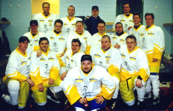 Liukkaat potretissa matsin j�lkeen!