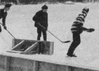 Mantsun kent�ll� aluksi k�ytetty puinen maali.