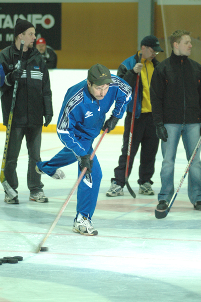 Jukka Karlsson - maratontaulukon ykk�nen!
