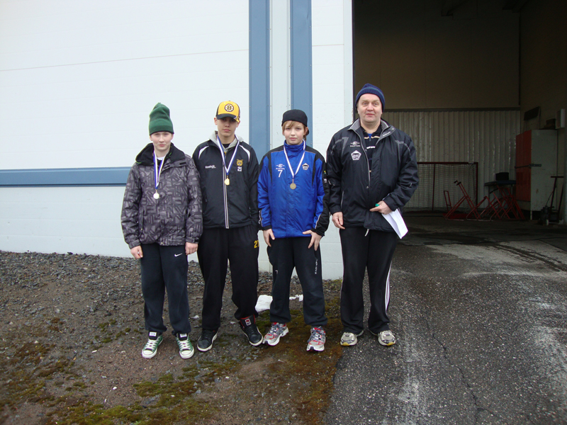 Mitalisteja Preksun kera!