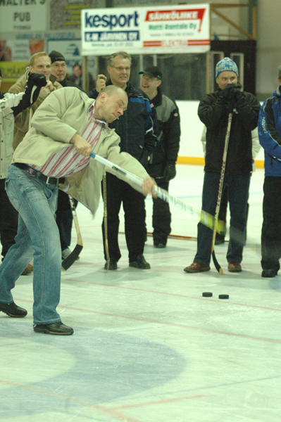 Joka �ij� mukaa, kehoittaa Kaitsu!