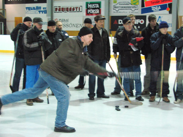 N�ytt�v� saatto!