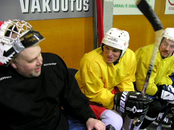 Hapen mielest� penkill� p��see helpommalla, kuin kaukalossa!