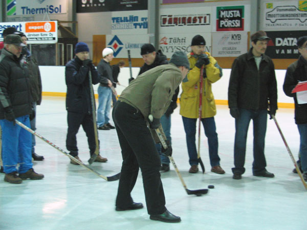 Kaukosen Timo pyssytt��!