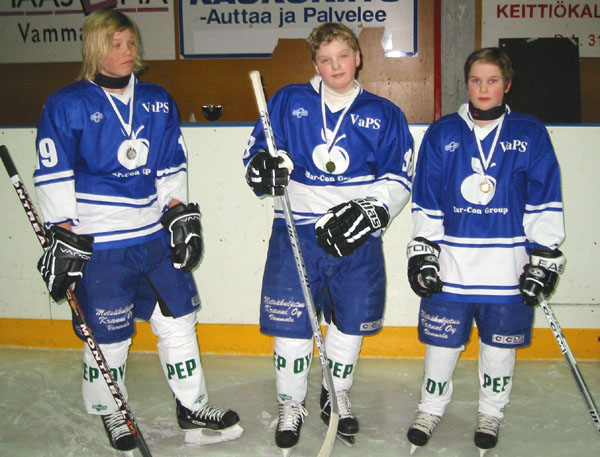 Vanhempien junioreiden mitalistit 2005