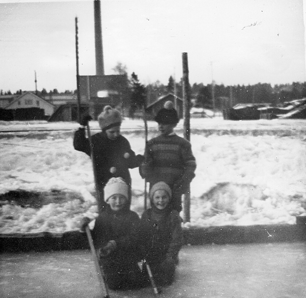 Aseman kenttä 60 -luvun alussa.