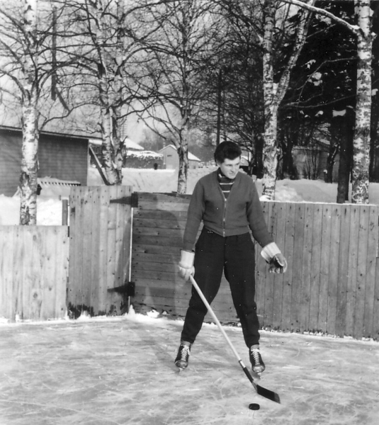 V�lim�en Ilkka poseeraa!