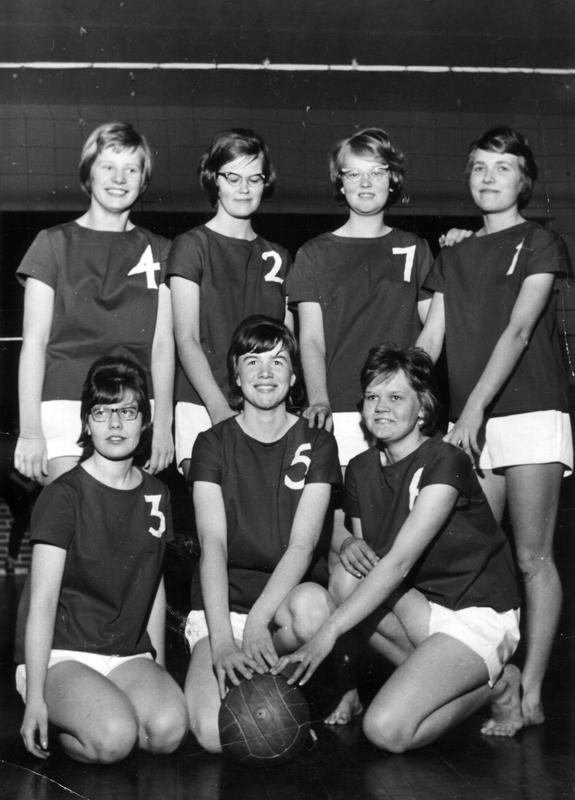 Kisan naiset 60 -luvun alussa